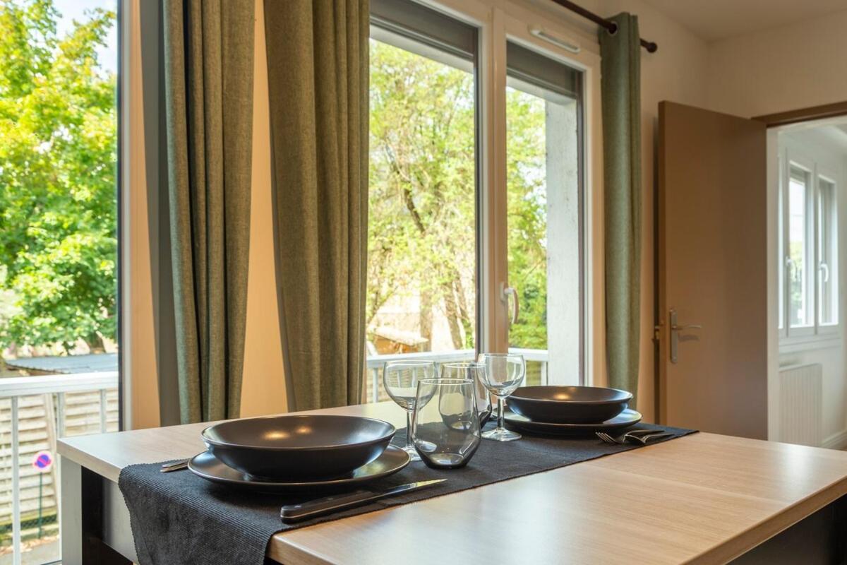 La Clairiere ~ Parking ~ Arrivee Autonome Apartment Bourges Ngoại thất bức ảnh